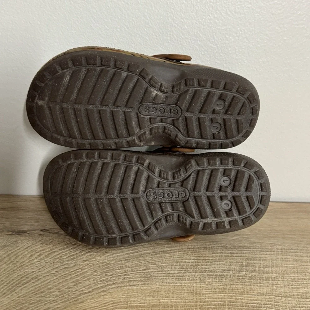 Crocs Star‎ Wars Chewbacca Copilot Clogs Kids J1 Youth Brown Limited Edition